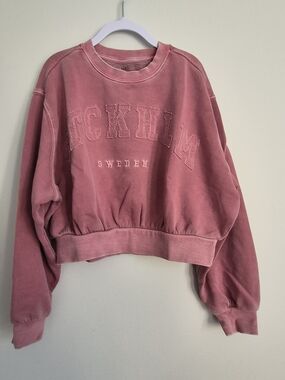 'Stockholm Sweden' Cropped Crewneck Sweatshirt